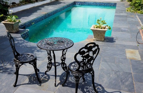 Plymouth Casa | Spacious Town House with Swimming Pool