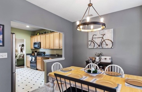 Cornelius Casa | Spacious Townhome near Lake Norman in fantastic neighborhood