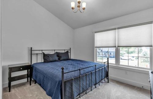 Ellicottville Casa | Spacious Townhome with Fireplace