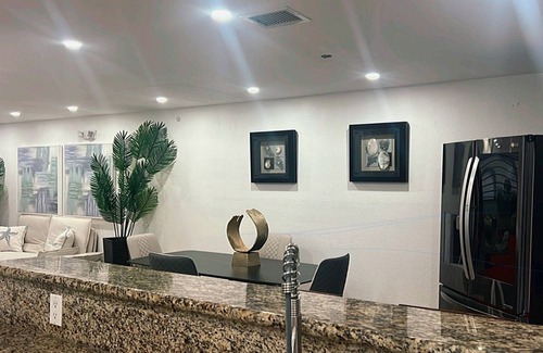 North Bimini Casa | 🏝️ Spacious 2-Bedroom Townhouse with Private Balconies & Backyard BBQ,