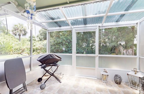 Countryside Casa | Spacious Townhouse with Private Back Patio and Tennis Courts