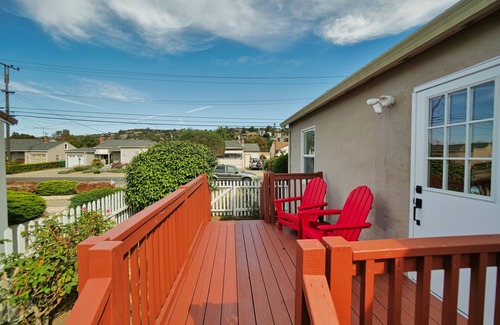 San Leandro Casa | Spacious & Tranquil Retreat