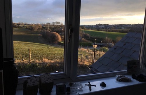 Glanwydden Cabaña | SPACIOUS Two Bed WELSH Cottage in the Foothills of Snowdonia NORTH WALES