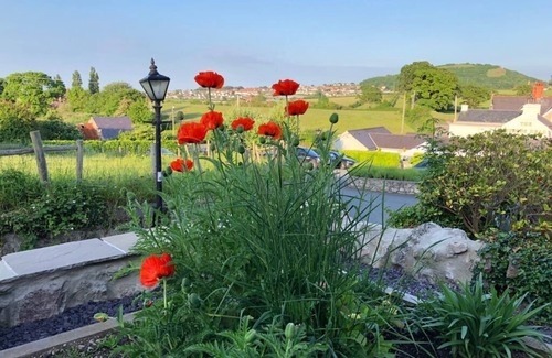 Glanwydden Cabaña | SPACIOUS Two Bed WELSH Cottage in the Foothills of Snowdonia NORTH WALES