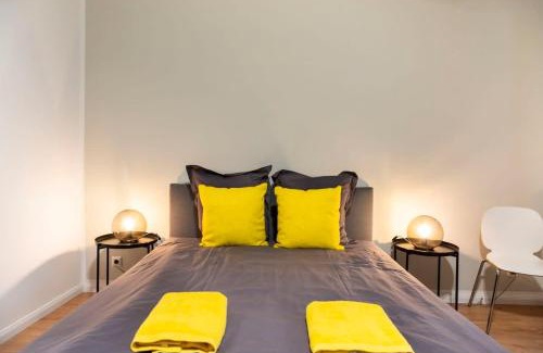 Wedding Apartamento | SPACIOUS Two BR plus AC plus SelfCheckIn