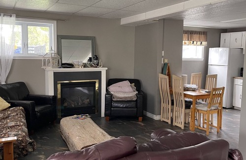 South Glengarry Casa | Spacious two level property on St.Lawrence river