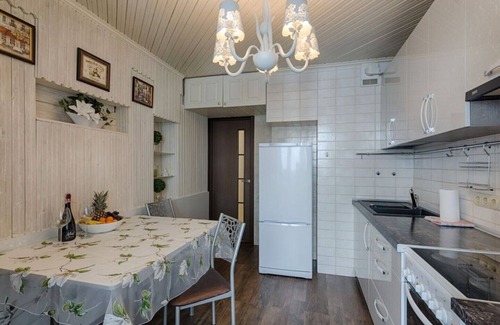 Veragi Casa | Amplio apartamento de dos niveles y cuatro habitaciones con vista al río