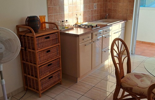 Belcourt Apartamento | Spacious two-room apartment in Baie-Mahault