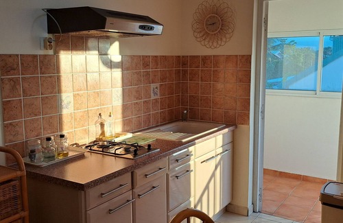Belcourt Apartamento | Spacious two-room apartment in Baie-Mahault