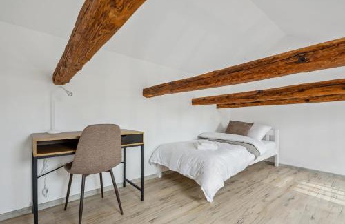 Benesov Apartamento | Spacious two-storey apartment with a terrace in the city center