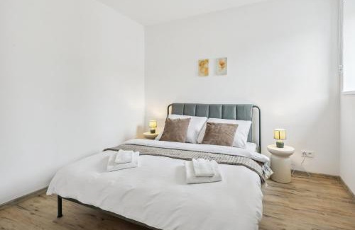 Benesov Apartamento | Spacious two-storey apartment with a terrace in the city center