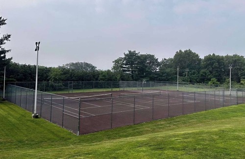 Harrisburg - Hershey Casa | Spacious Unit w/ Pool Access, Parking & Airport Shuttle - Pets are Allowed