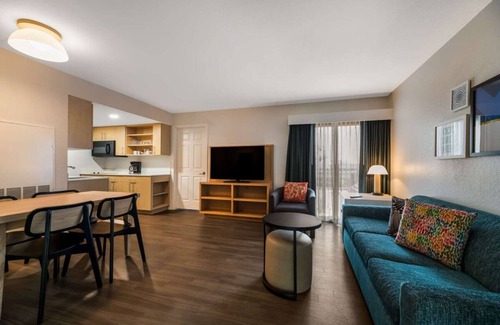 Florida Central Atlantic Coast Hotel | Spacious Unit with Full Kitchen, Outdoor Pool, Pets Allowed!