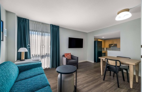 Florida Central Atlantic Coast Hotel | Spacious Unit with Full Kitchen, Outdoor Pool, Pets Allowed!