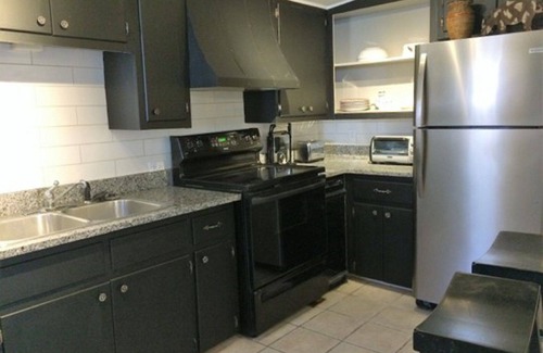 Midtown Apartamento | Amplio apartamento en planta alta en casa histórica