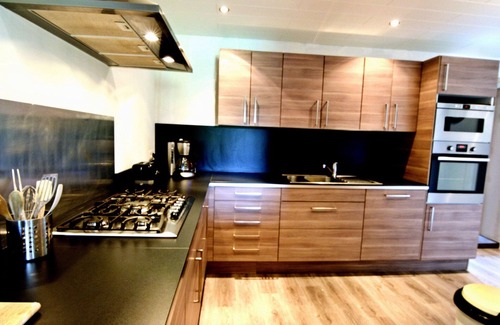 Warempage Villa | Amplia villa con encanto