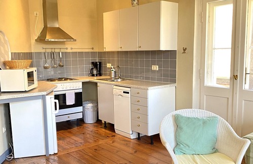 Rerik Otro | Spacious vacation apartment in a manor house with balcony, near the Baltic Sea