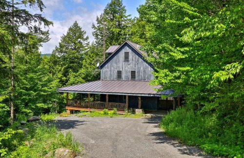 Stockbridge Casa | Spacious Vermont Mountain Retreat - 4BR,4BA - Near Skiing & Hiking - Perfect for Groups
