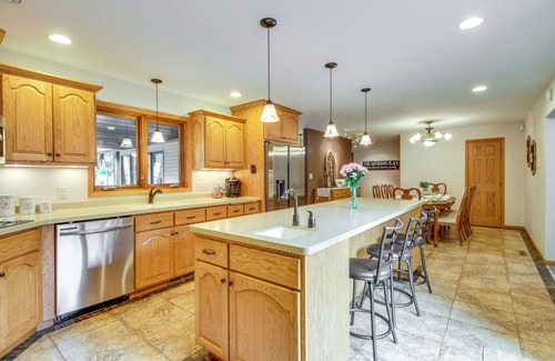 Wadena County Casa | Spacious Verndale Home w/ Backyard Fire Pit!