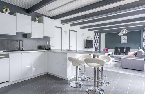 Cessenon-sur-Orb Casa | Amplio chalet a 200 metros del río Orb