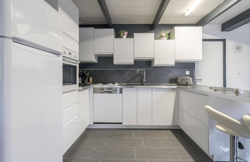 Cessenon-sur-Orb Casa | Amplio chalet a 200 metros del río Orb