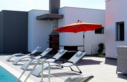 Caldas da Rainha Villa | Espaciosa villa en Salir de Matos, Lisboa con piscina