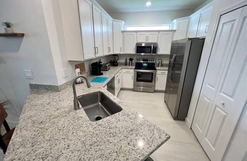 Gateway Casa | Spacious Villa in Timber Creek. 20 minutes from SW Florida Airport Fort Myers.