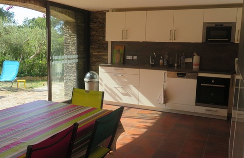 Sanary-sur-Mer Casa | AMPLIA VILLA DE 290M2 - TRANQUILO EN EL INVERNADERO - CERCA DE LA PLAYA