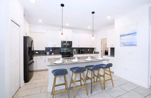 Kissimmee Casa | Spacious Villa w Pool Hot Tub Golf Lazy River