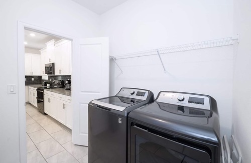 Kissimmee Casa | Spacious Villa w Pool Hot Tub Golf Lazy River