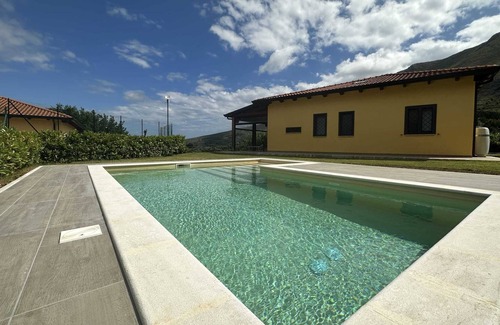 Itri Villa | Spaziosa Villa con Piscina tra Itri e Gaeta
