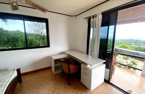 Ko Lanta Villa | Spacious Villa with Sunset Sea View