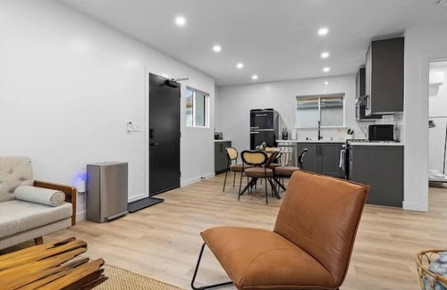 Los Angeles Casa | Spacious w/2BR 1bath - near DTLA East Los Angeles