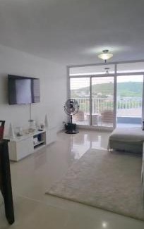 Sardinera Apartamento | Spacious waterfront apartment, great views & more!
