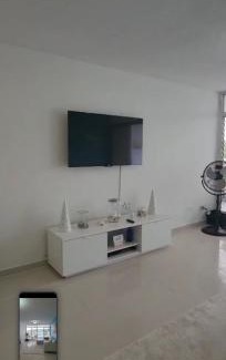 Sardinera Apartamento | Spacious waterfront apartment, great views & more!