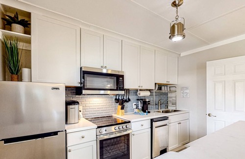Perdido Key Coves One Apartamento | Spacious waterfront studio with shared dock, tennis, & patio