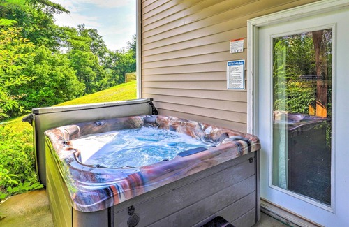 Weaverville Casa | Weaverville Home: Hot Tub & Open Living Space