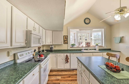 Weaverville Casa | Spacious Weaverville Vacation Rental Home!