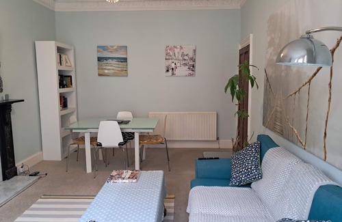 Merchiston Apartamento | Spacious well located flat - perfect for group trips