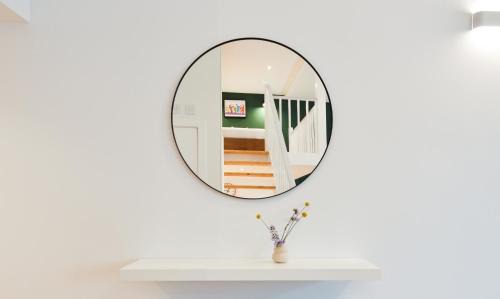 West Hampstead Apartamento | Spacious West Hampstead Apartment with mezzanine bedroom by Concept Apartments