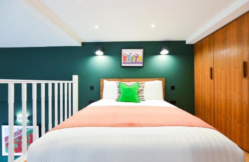 West Hampstead Apartamento | Spacious West Hampstead Apartment with mezzanine bedroom by Concept Apartments