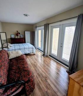 West Kelowna Estates Casa | Spacious West Kelowna Home that is great for family, friends, or business trip!