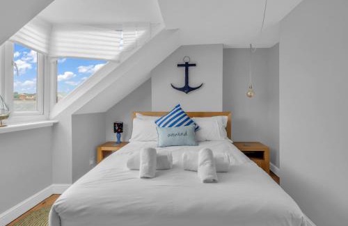 Whitstable Casa | Spacious Whistable Haven Pass the Keys