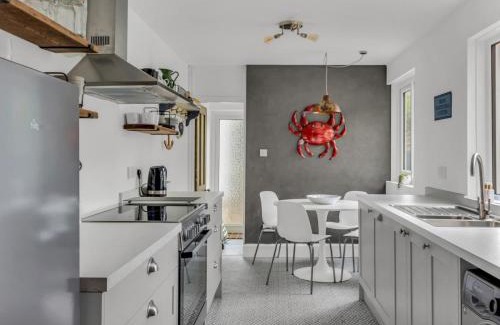 Whitstable Casa | Spacious Whistable Haven Pass the Keys