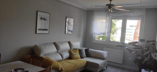 Bilbao la Vieja Apartamento | Spacious with free parking in Old Town-Casco Viejo