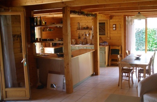 La Teste-de-Buch Chalet De Esquí | Amplio chalet de madera en un parque de recreo en la bahía de Arcachon