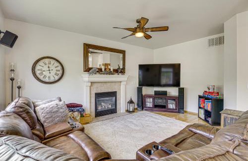 Marysville Casa | Spacious Yard and Deck Home 8 Mi to Puget Sound!