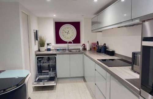 Royal Tunbridge Wells Apartamento | Spacious1BR-6Guests-WalkToShops-FastWiFi