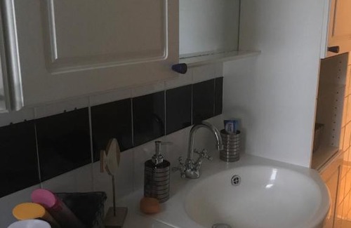 Hakenfelde Apartamento | Spandau möblierte 1zimmer Wohnung mit Garten und große Küche