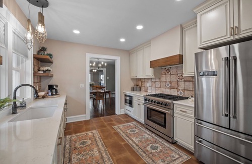 Waupaca Casa | Spanish Charm 4bed/3bath Downtown Waupaca!